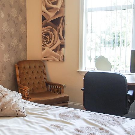 Leaded Light Guest House Solihull Ngoại thất bức ảnh