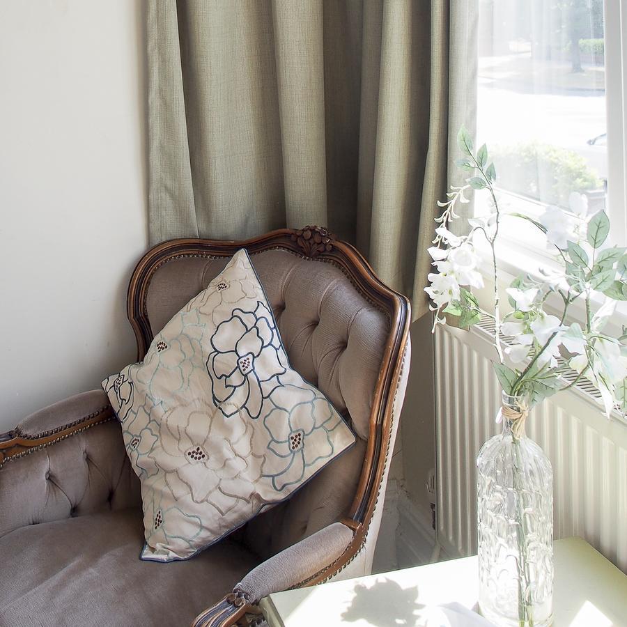 Leaded Light Guest House Solihull Ngoại thất bức ảnh