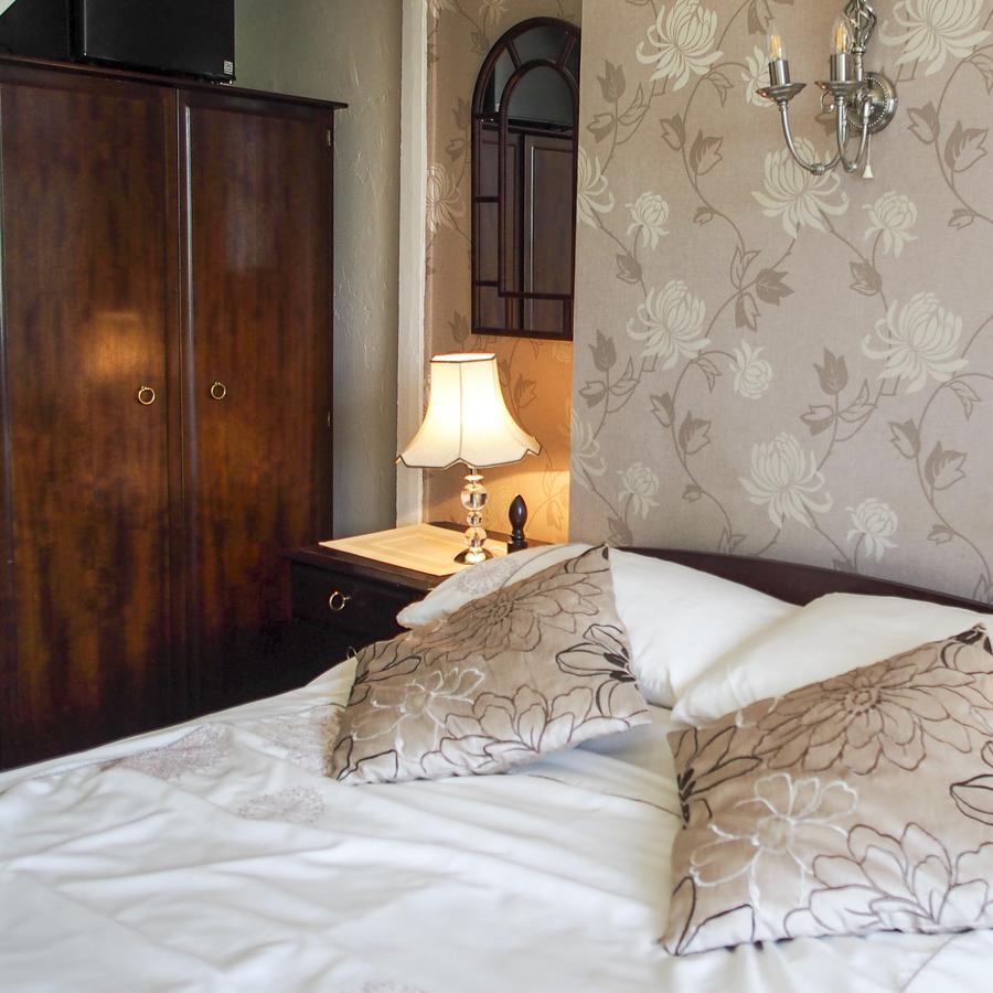 Leaded Light Guest House Solihull Ngoại thất bức ảnh
